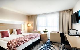 The Atlantis Suites Near Delhi Airport